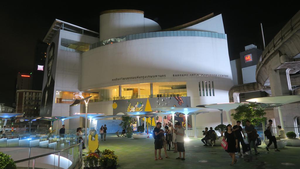 Siam Square House Hotel Bangkok Exterior foto
